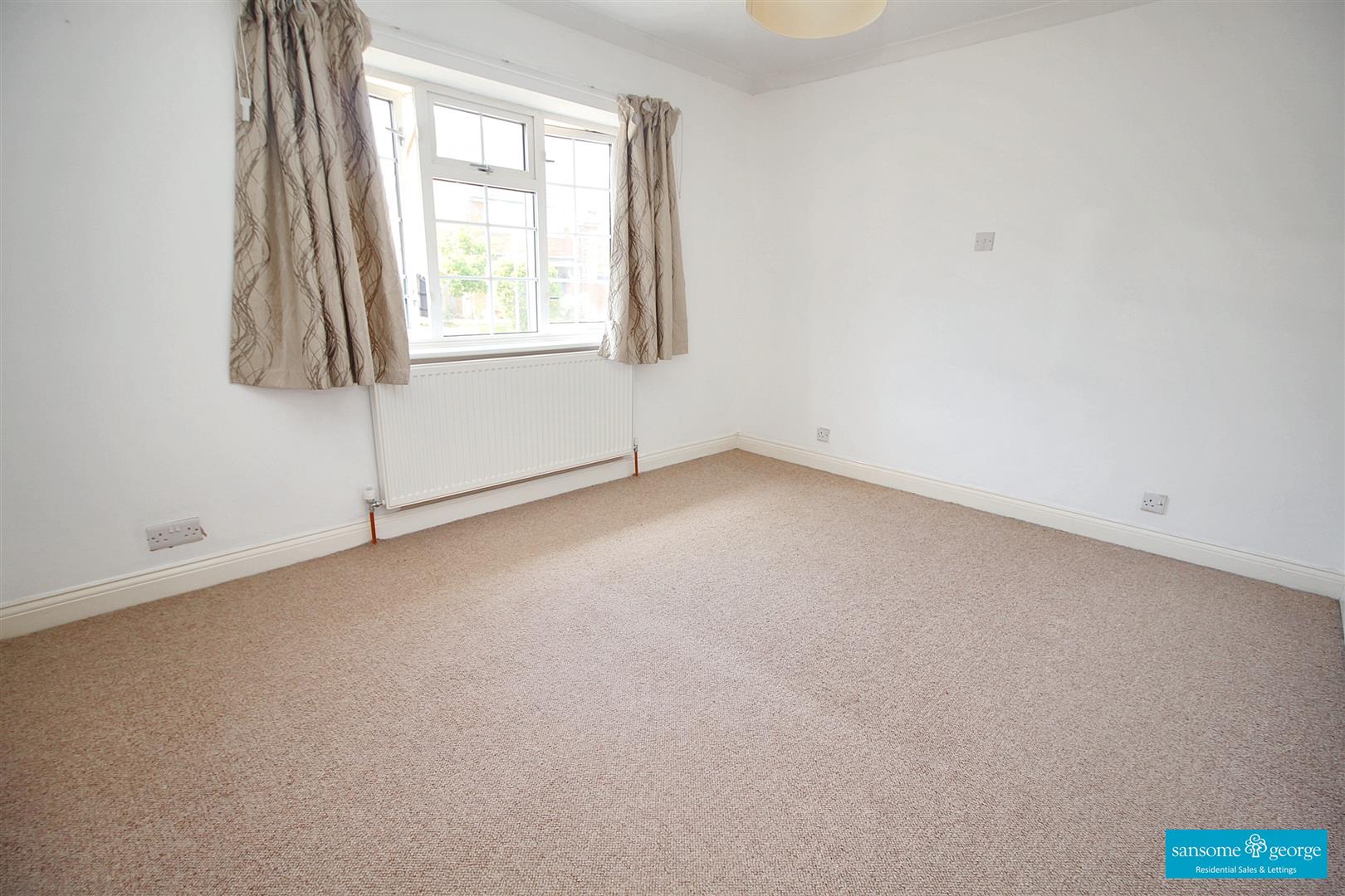 Fairway Avenue, Tilehurst, Reading